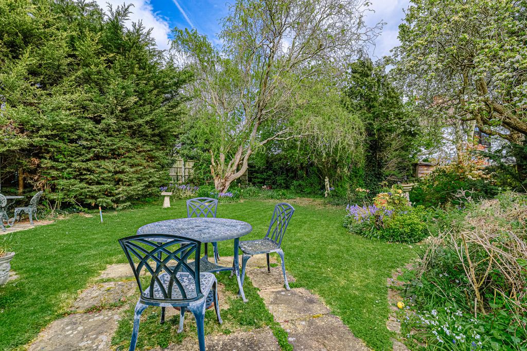 Property photo 3 of 33 Rear Garden