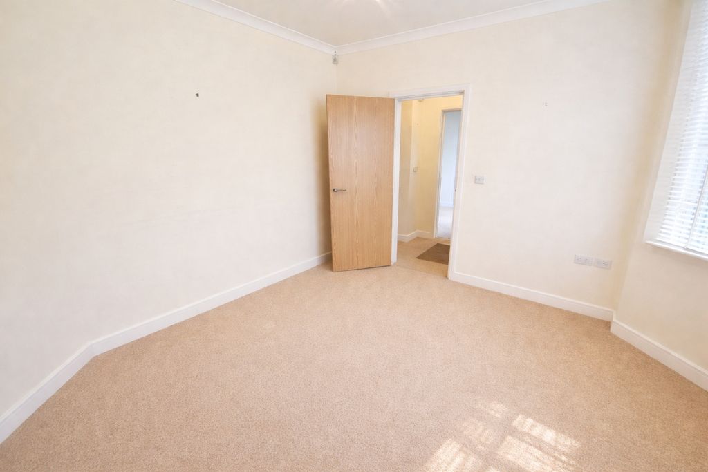 Property photo 3 of 13 Photo 14