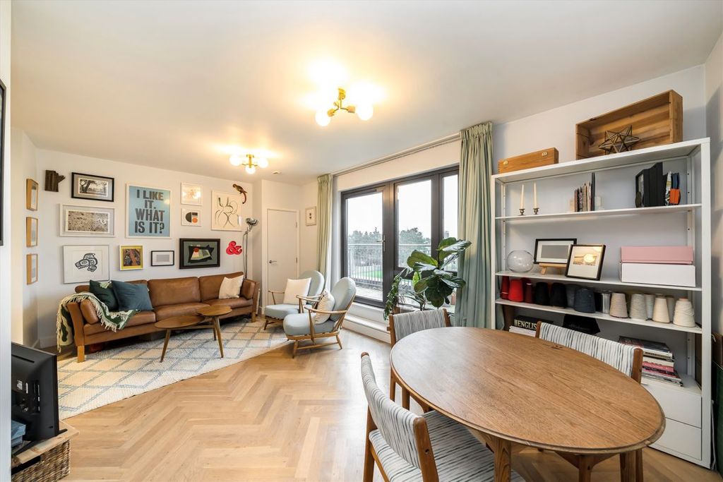 Property photo 2 of 7