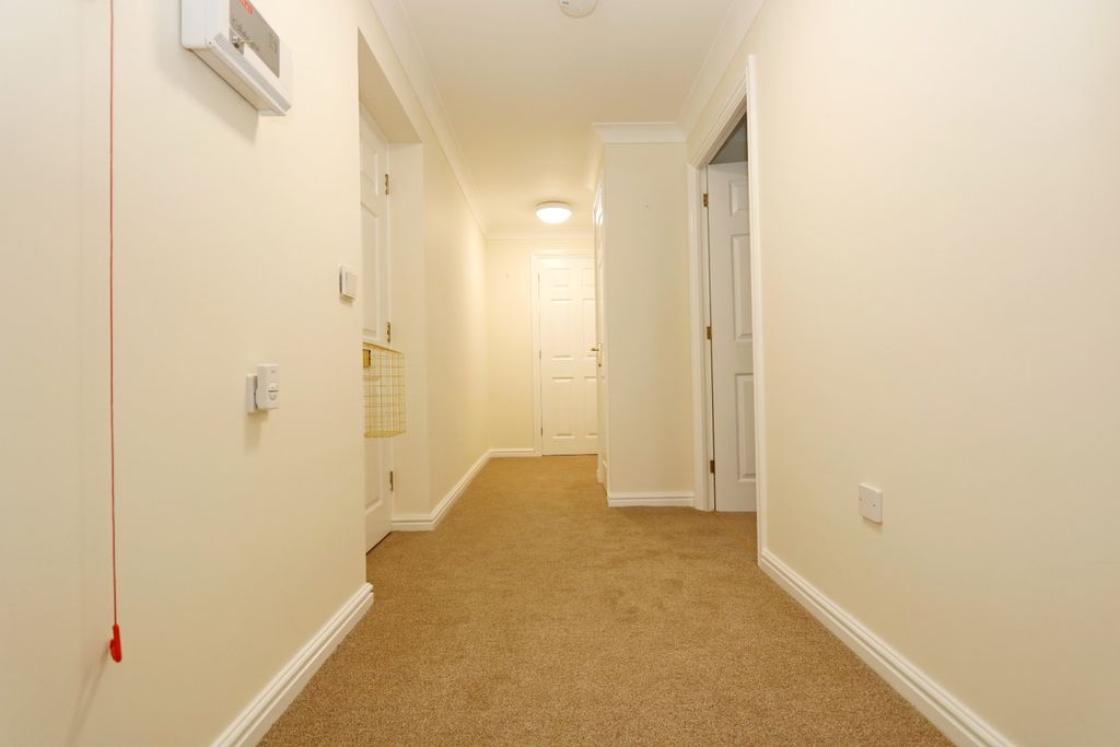 Property photo 3 of 11 4994444