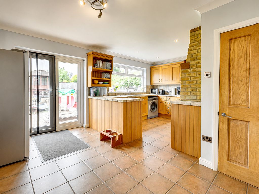 Property photo 2 of 36
