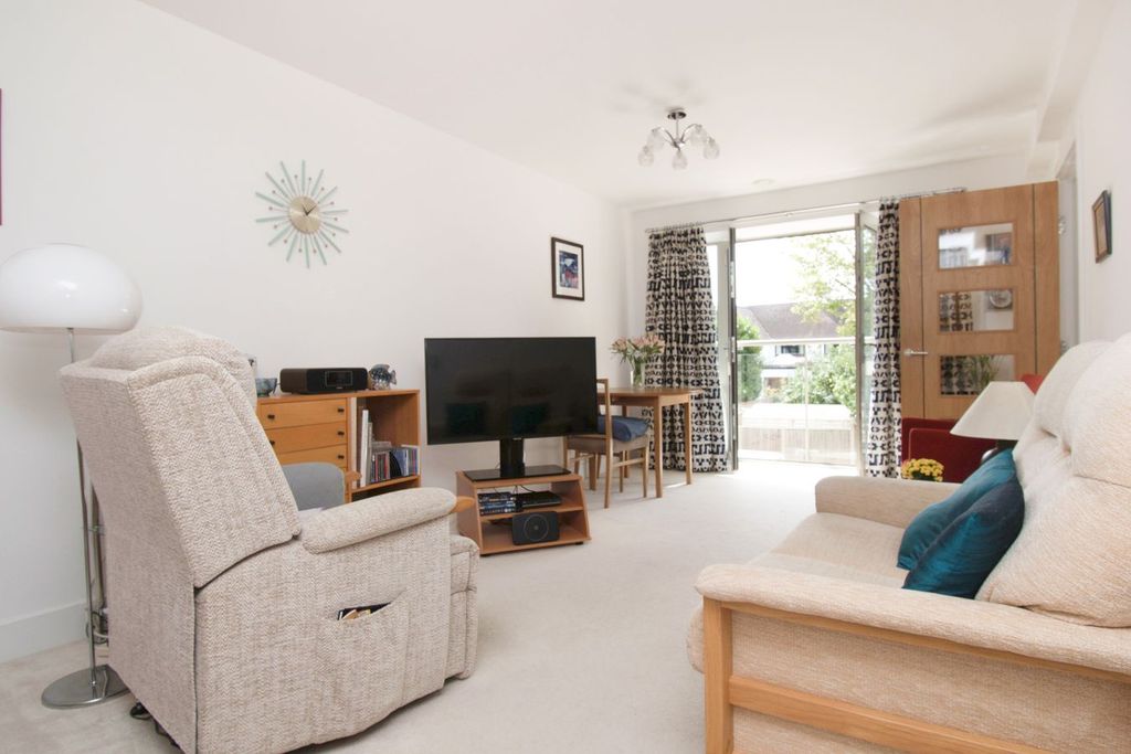 Property photo 2 of 10