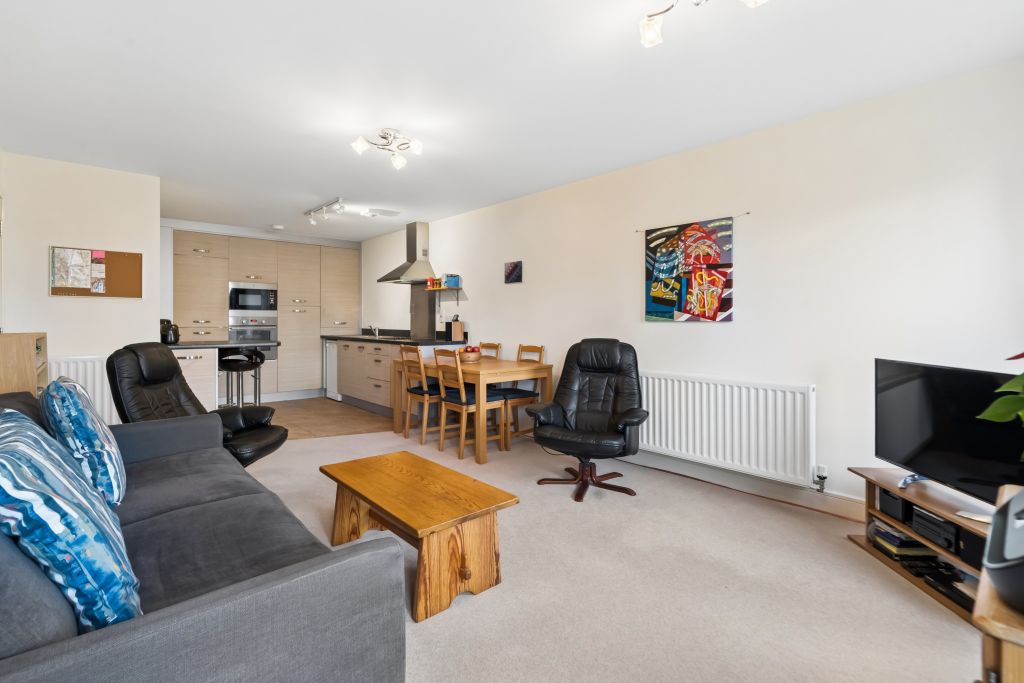 Property photo 3 of 12