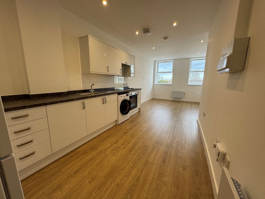 Property photo 1 of 11 Image