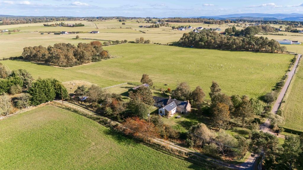 Property photo 2 of 14 5 Newmore - Lot 1