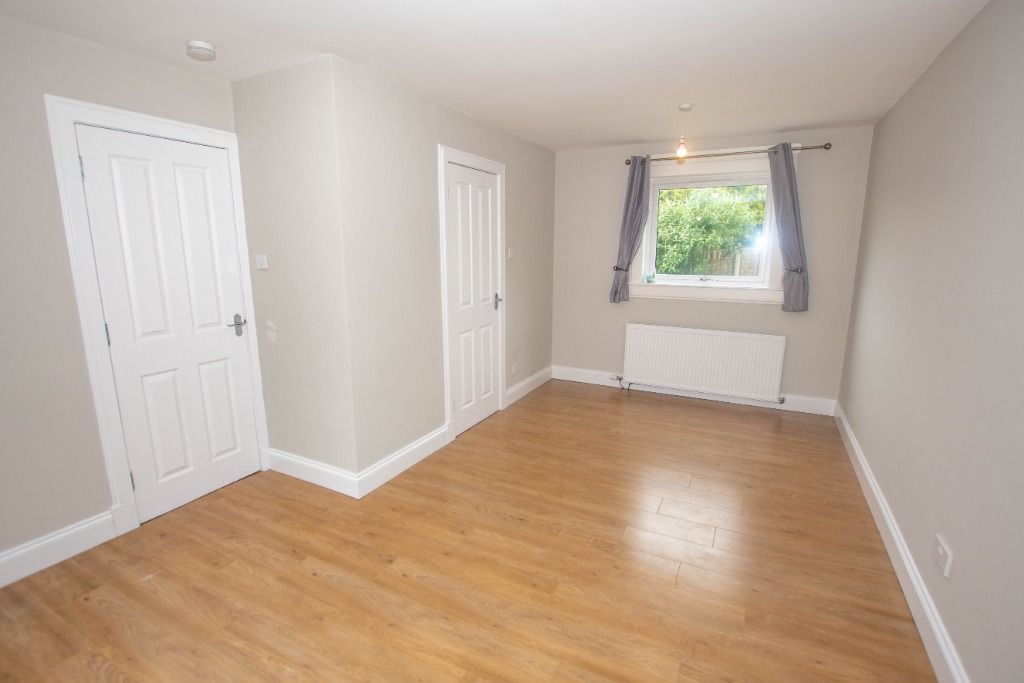 Property photo 3 of 17 Photo 3