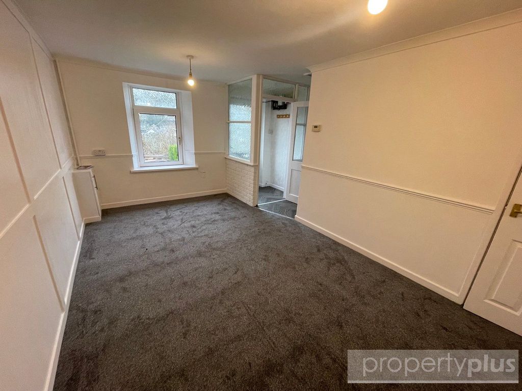 Property photo 3 of 7 Picture No. 02