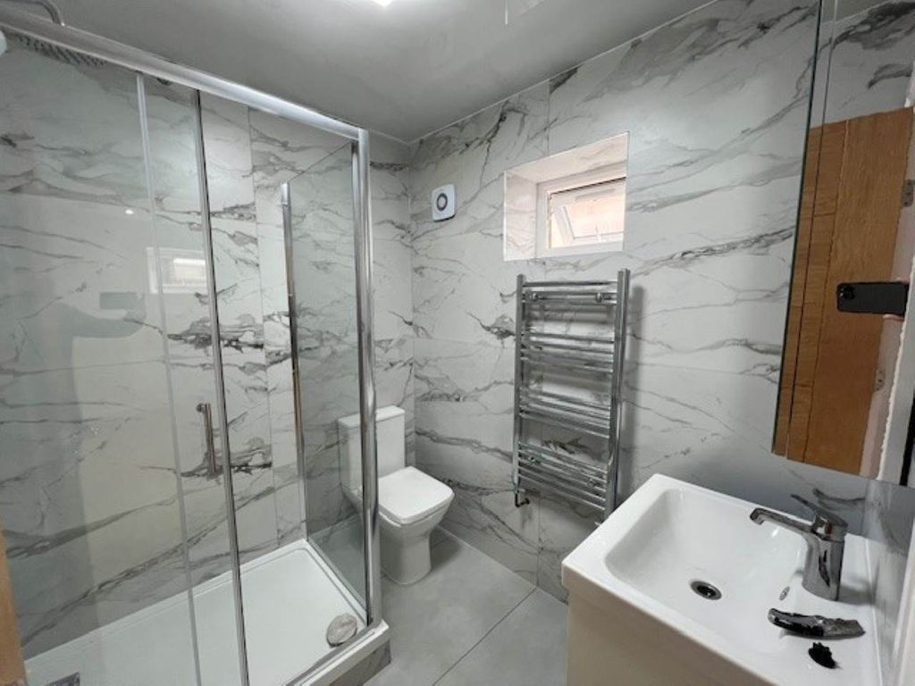 Property photo 3 of 5 Bathroom