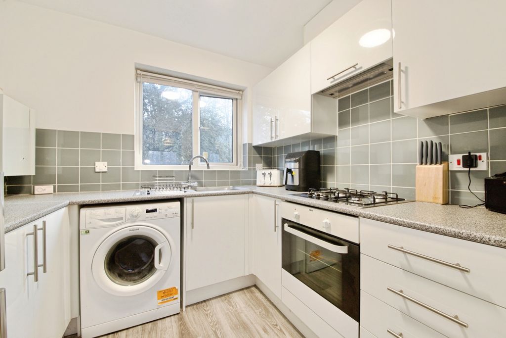 Property photo 2 of 12 Pbox-Img.Jpg