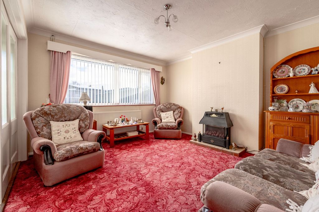 Property photo 3 of 23