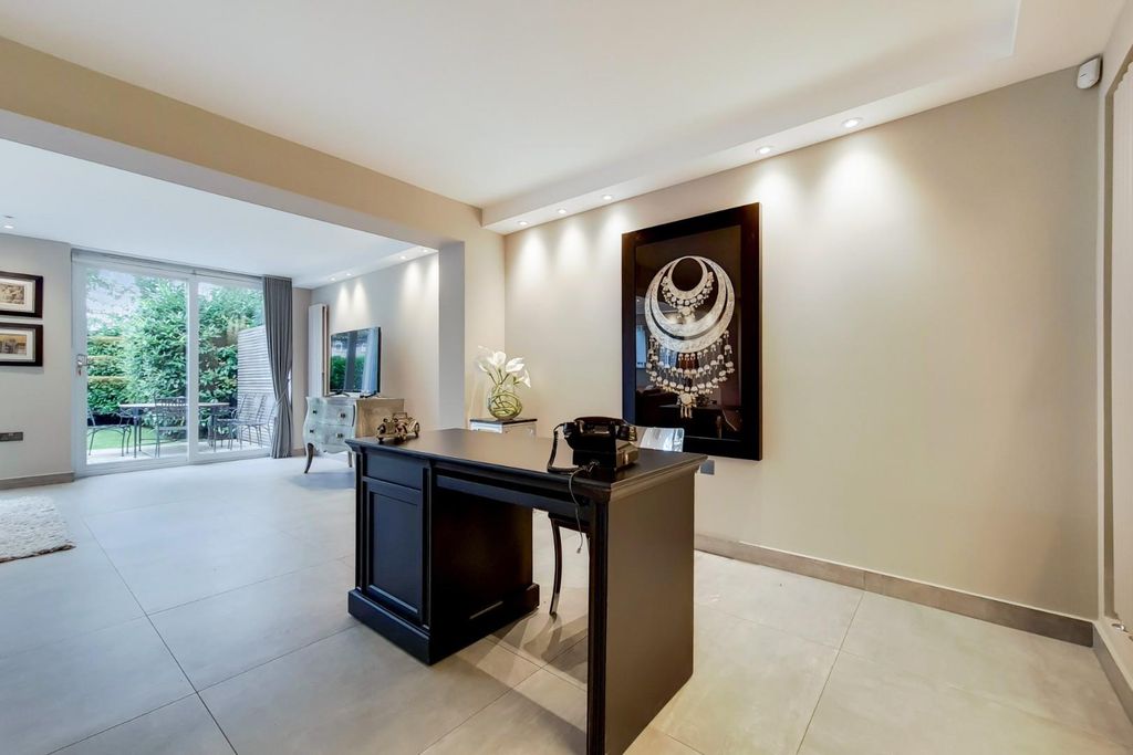 Property photo 3 of 26 2_Dining Room-1.Jpg