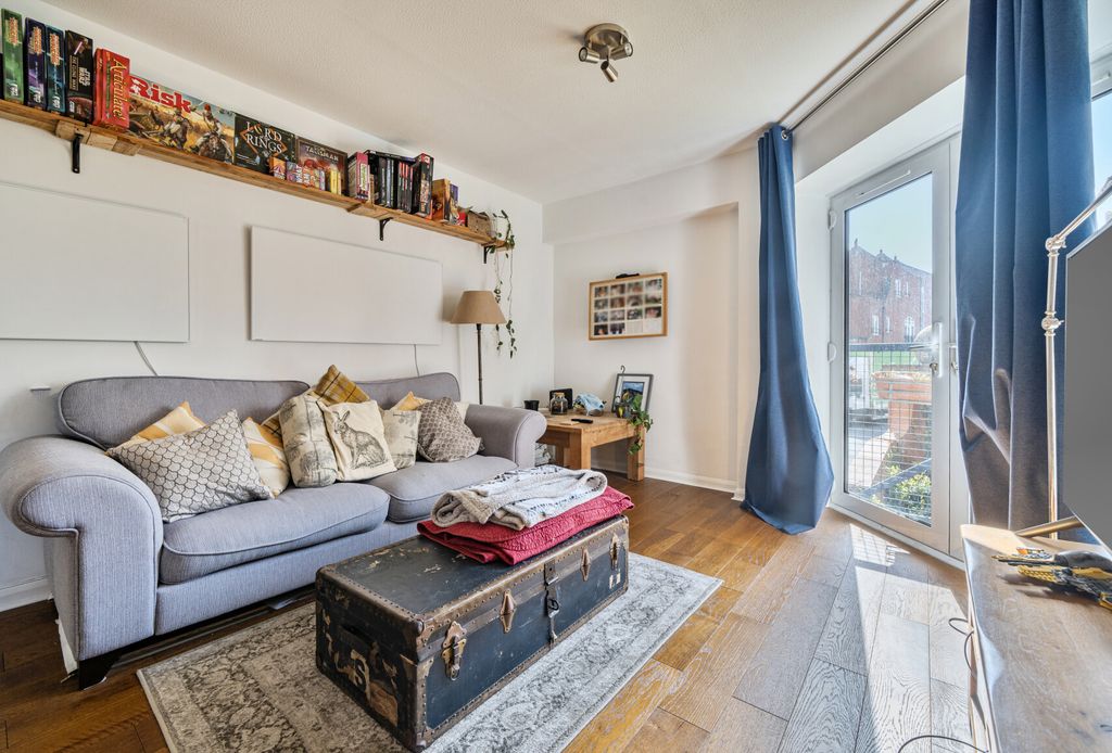 Property photo 3 of 14 1436172-11-69Ca59...