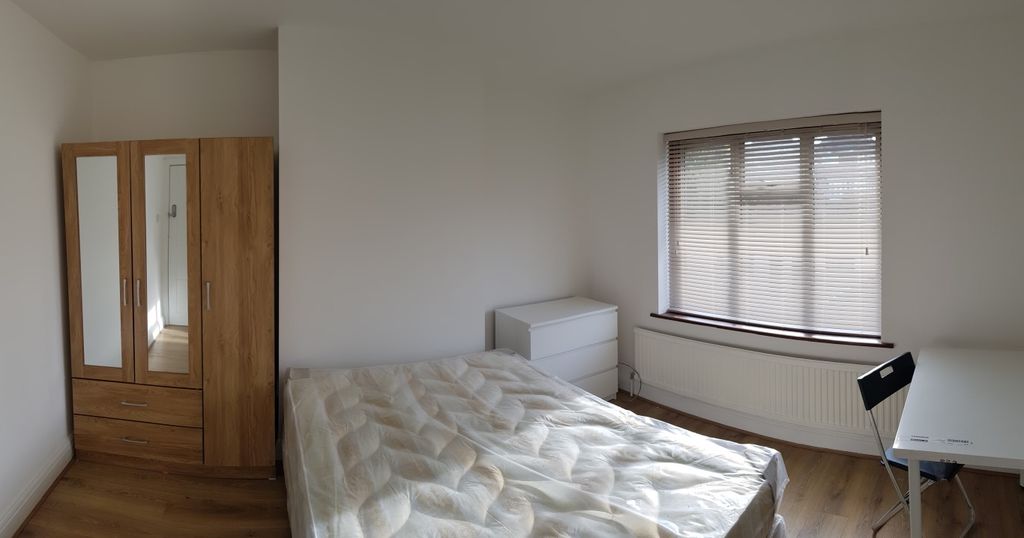 Property photo 1 of 3