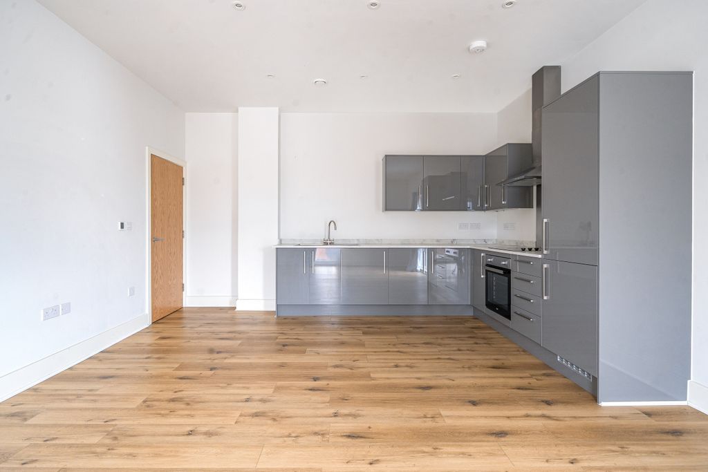 Property photo 3 of 14 1513911 (1) (1) -...
