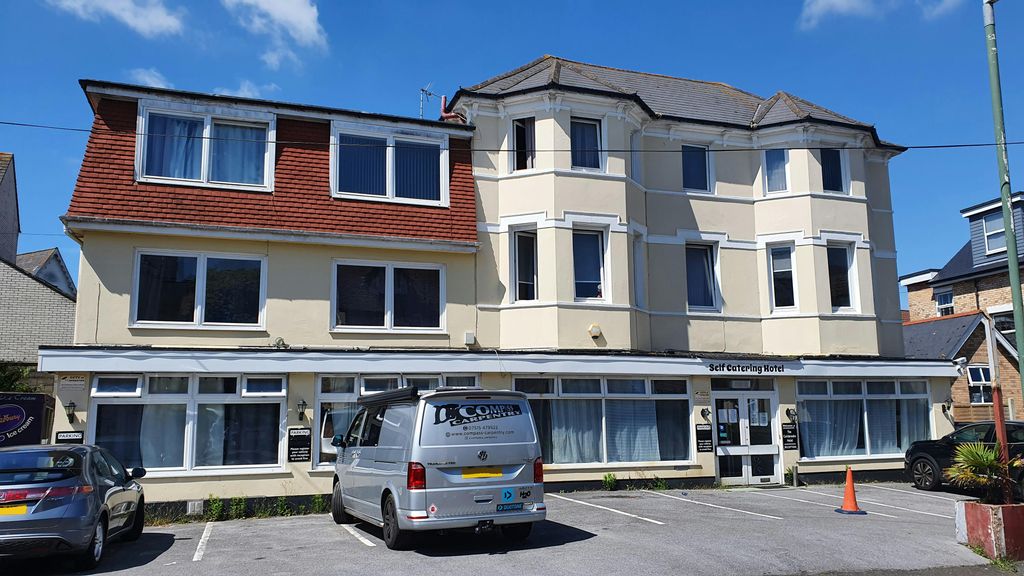 Property photo 1 of 7 Front.Jpg