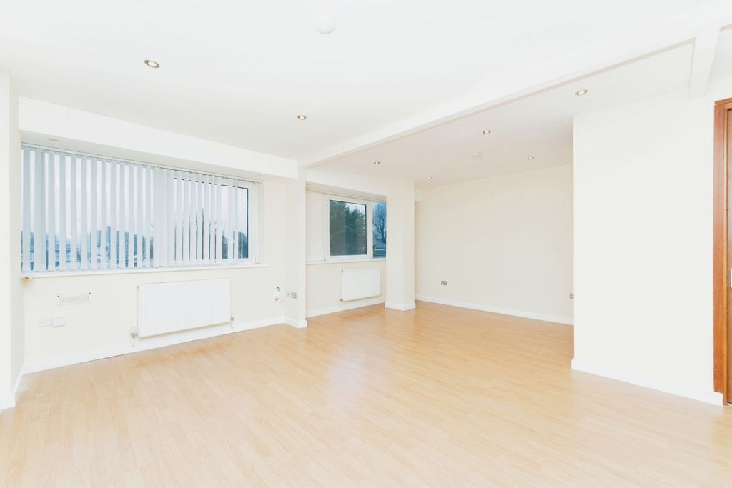 Property photo 2 of 9 9c94B7Bb-56E1-ee11-9