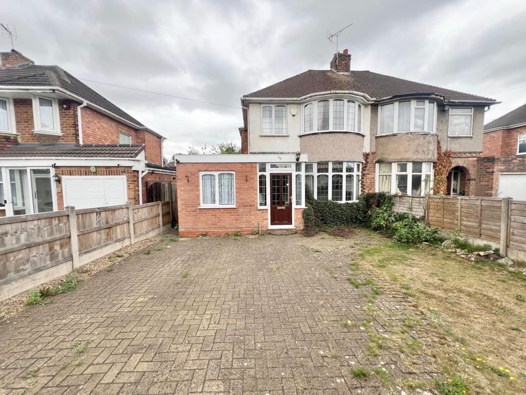 Property photo 1 of 11 Approach
