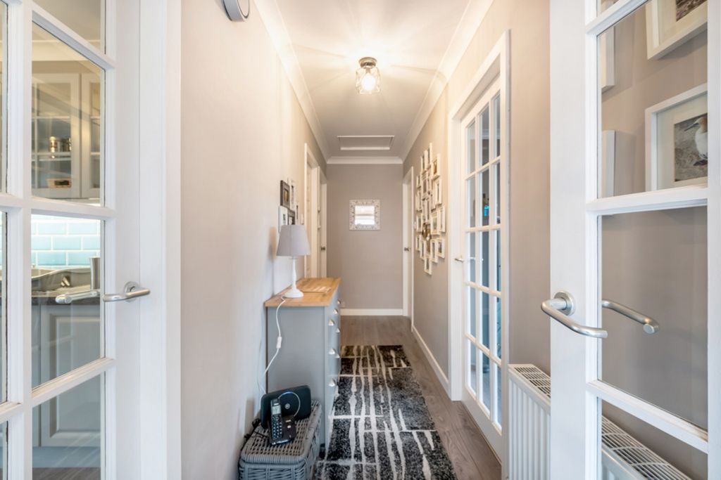 Property photo 2 of 32