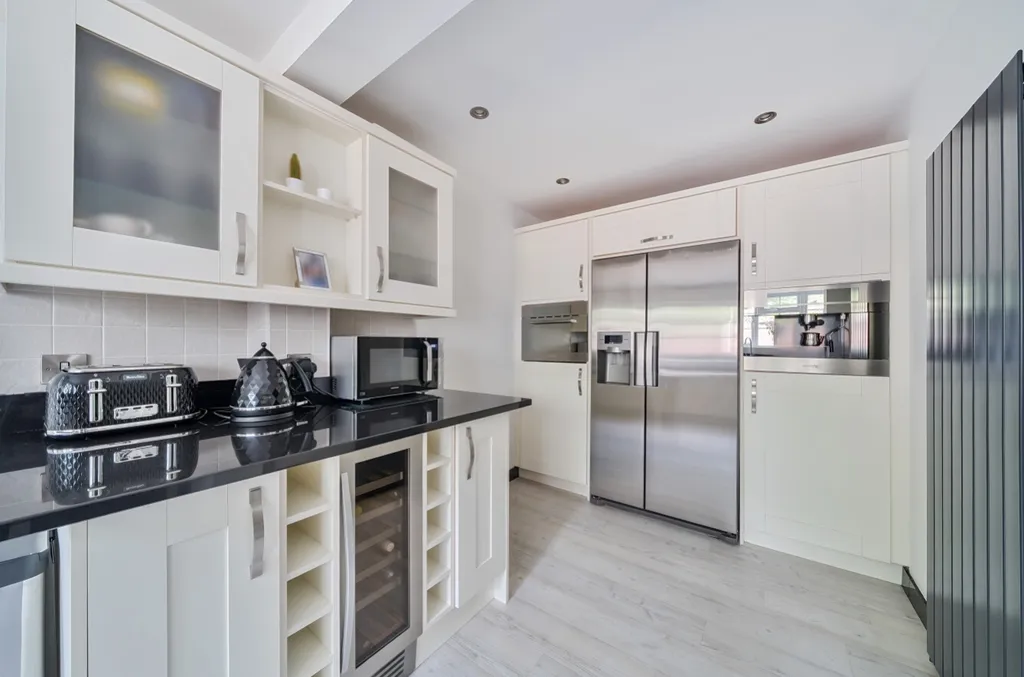 House in Nottingham, Beechdale - View 6