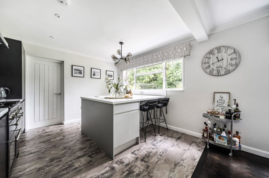 Property photo 3 of 17 1344479-23-68Cbf1...