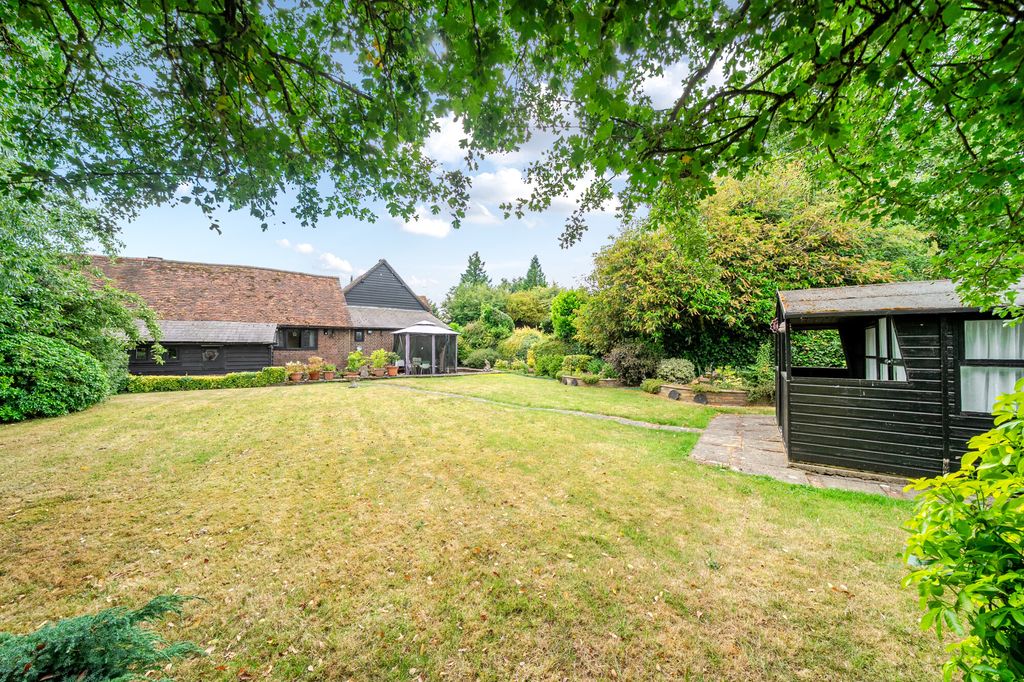 Property photo 2 of 12