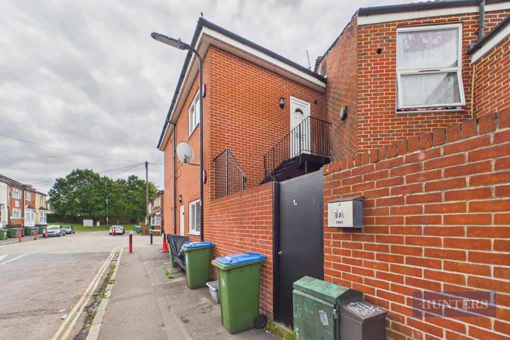 Property photo 1 of 11 Cam05152G0-Pr0451-Still014.Jpg