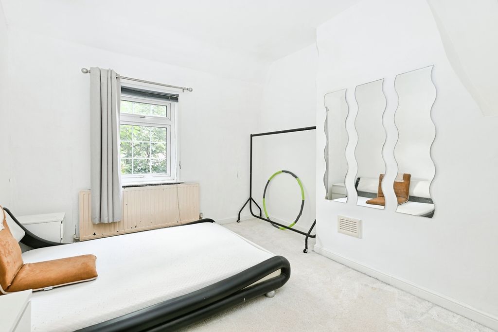 Property photo 2 of 15 Pbox-Img.Jpg