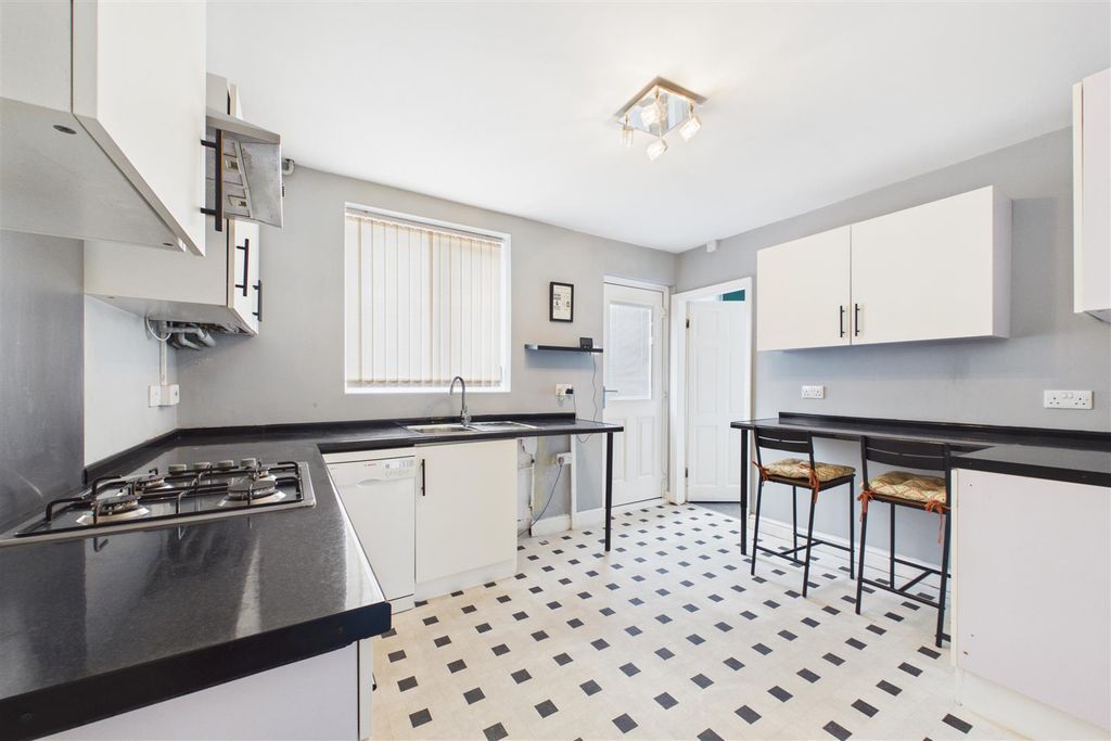 Property photo 2 of 12 Breakfast Kitchen