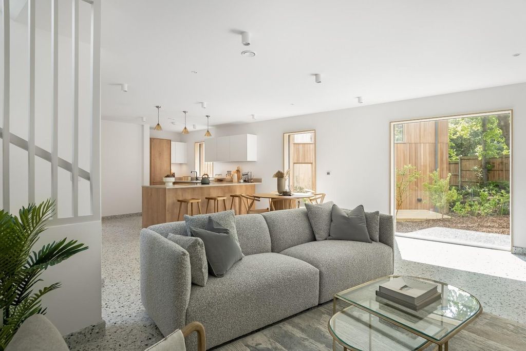 Property photo 2 of 33 Dsc02830.Jpg