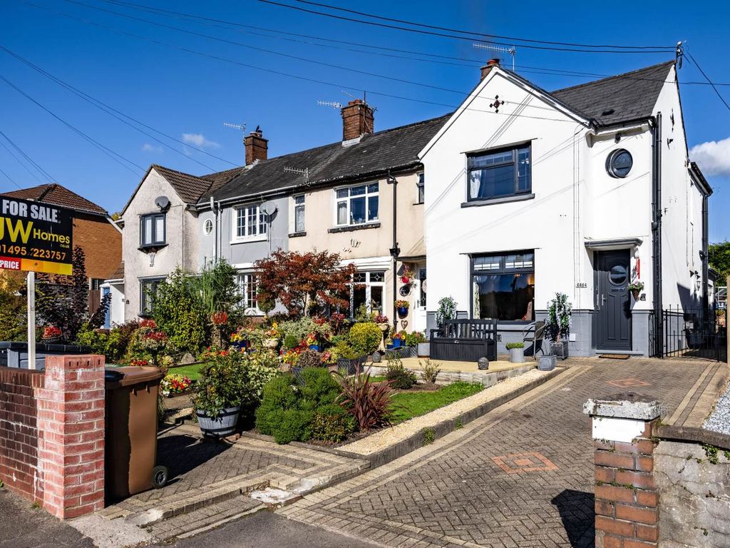 Property photo 1 of 20 Front External