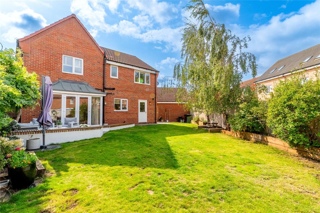 Property photo 3 of 26 Picture No. 63