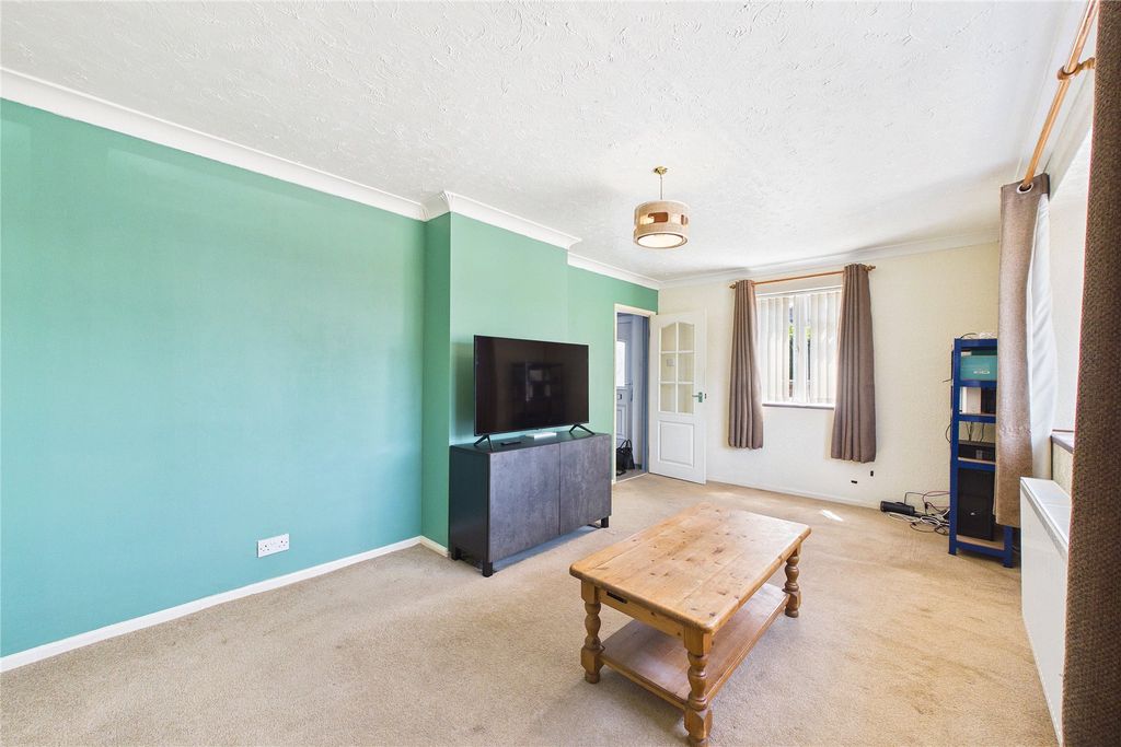 Property photo 3 of 15 Picture No. 17
