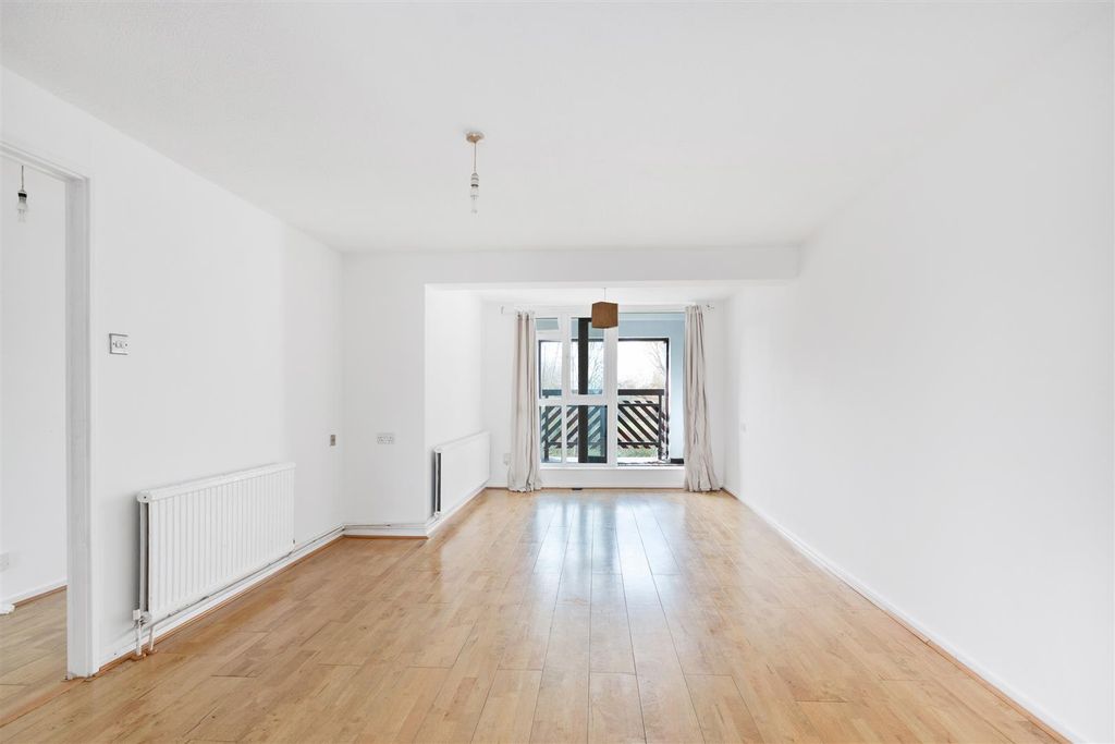 Property photo 1 of 11 Buttermere Close