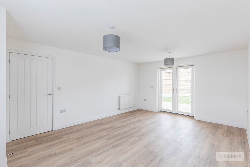 Property photo 2 of 13 Image