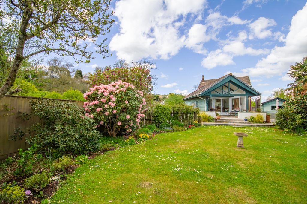 Property photo 1 of 24 Tps 01208 872 728-38