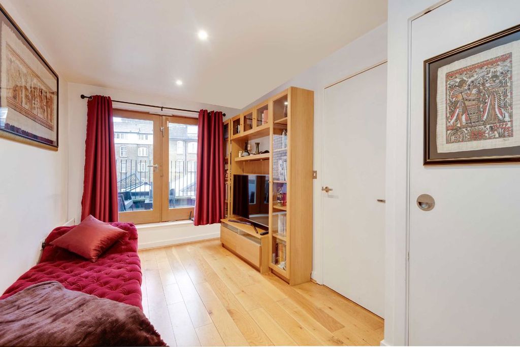 Property photo 3 of 6