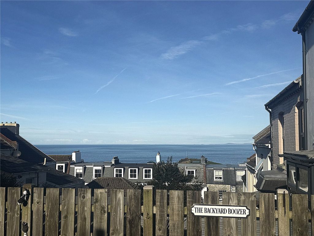 Property photo 2 of 14 Picture No. 04