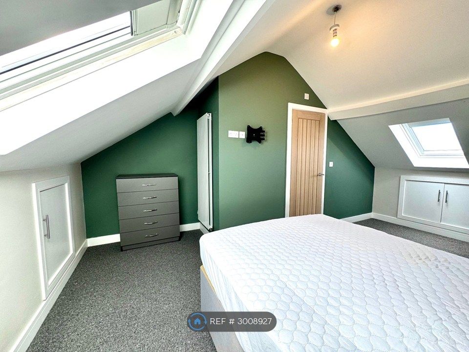 Property photo 3 of 24