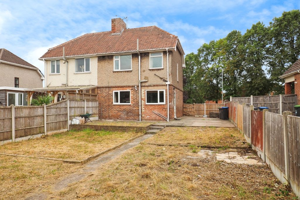 Property photo 2 of 17 Photo