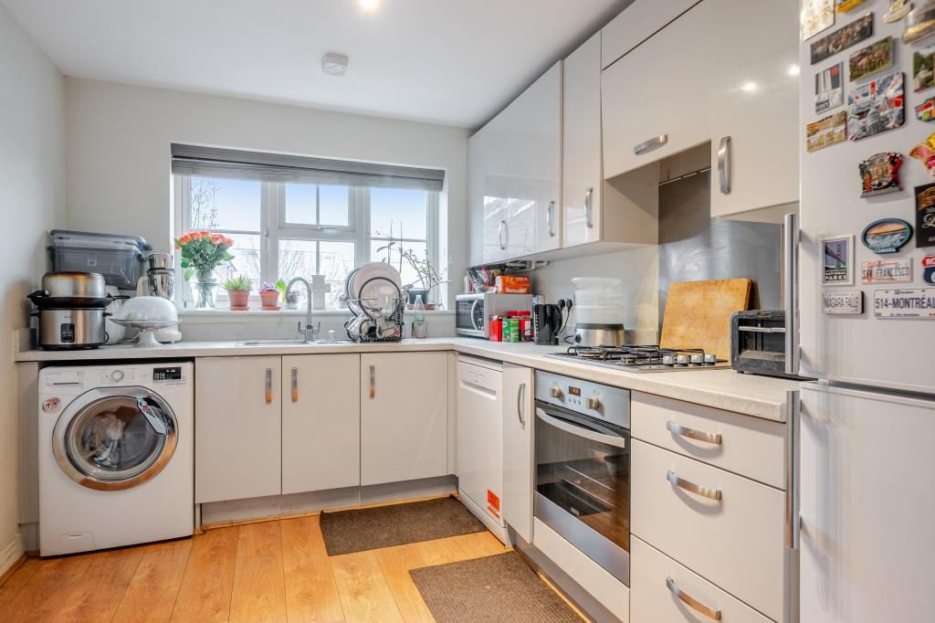 Property photo 2 of 20 Kitchen