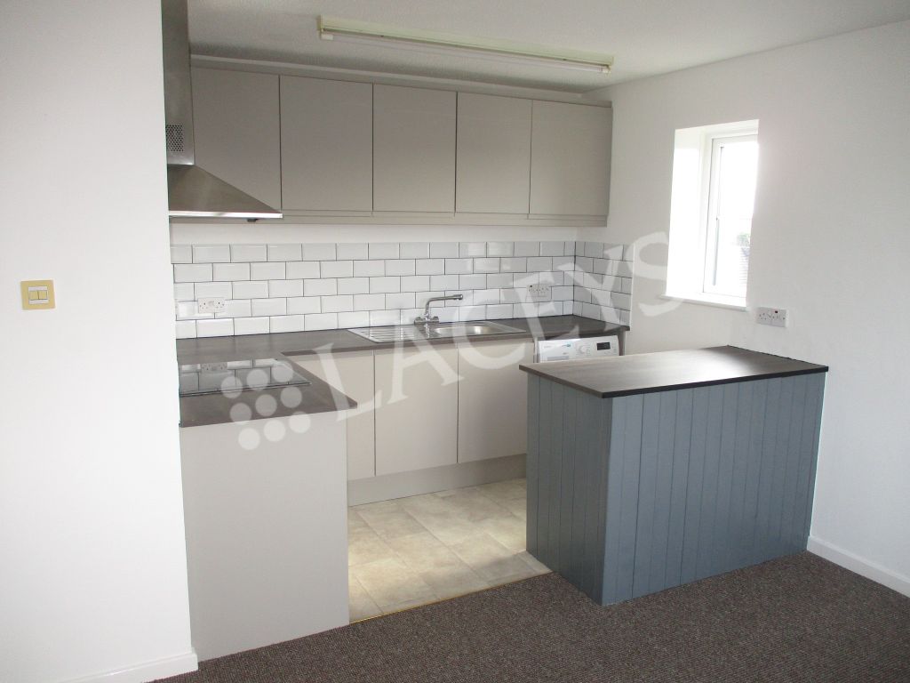 Property photo 3 of 7 Kitchen Area (View 2)