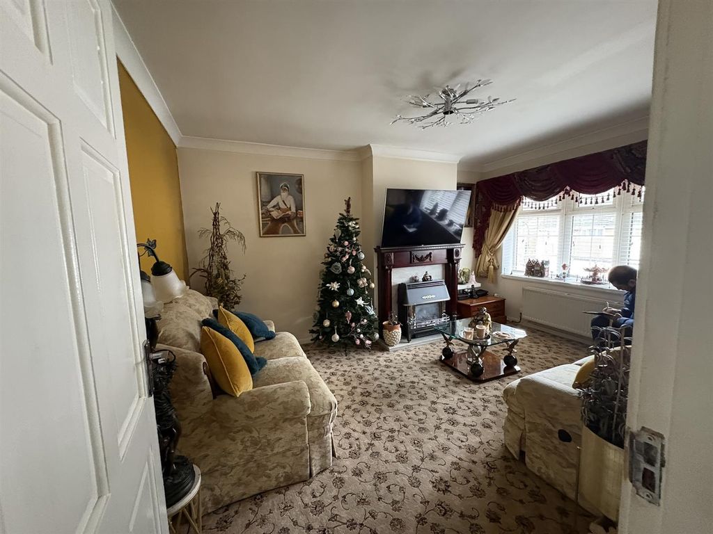 Property photo 2 of 14 Img_9734.Jpeg