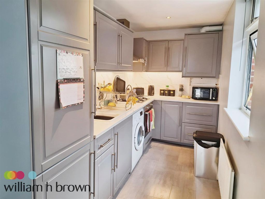 Property photo 2 of 12 Image