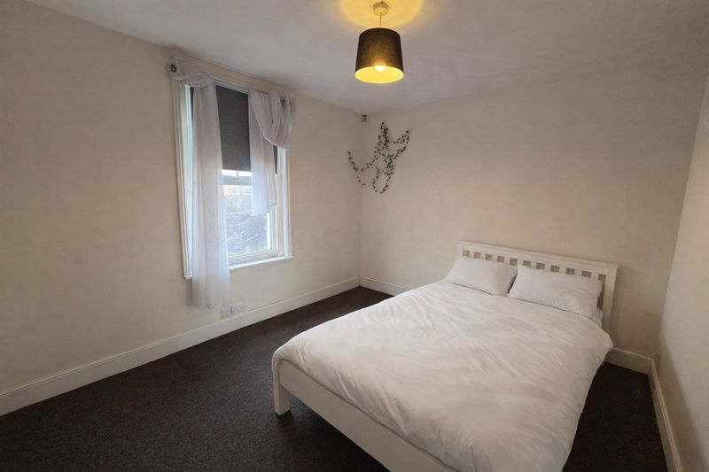 Property photo 2 of 15 Photo 3