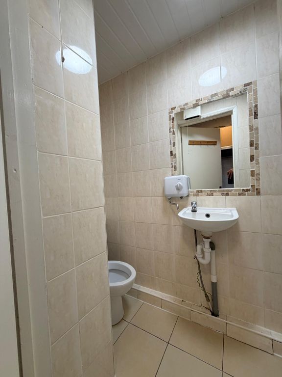 Property photo 2 of 3