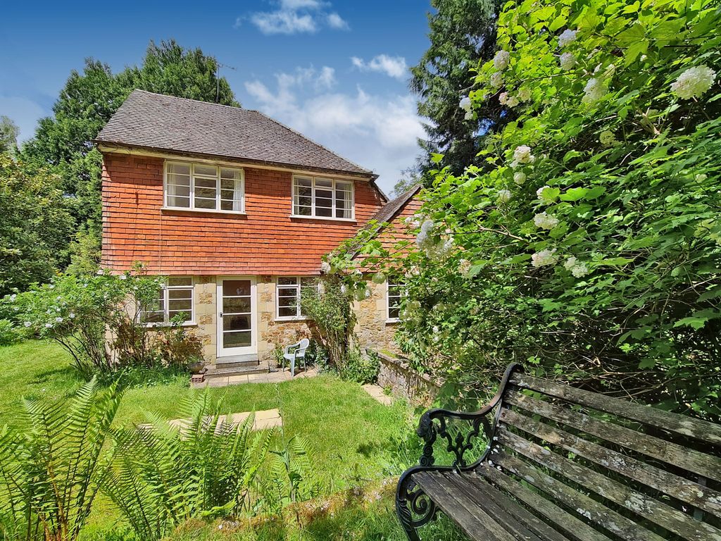 Property photo 2 of 22 Front 1