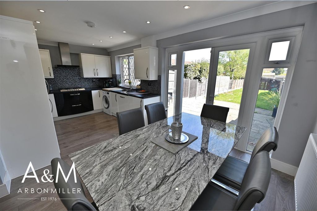 Property photo 2 of 16 12.Jpg