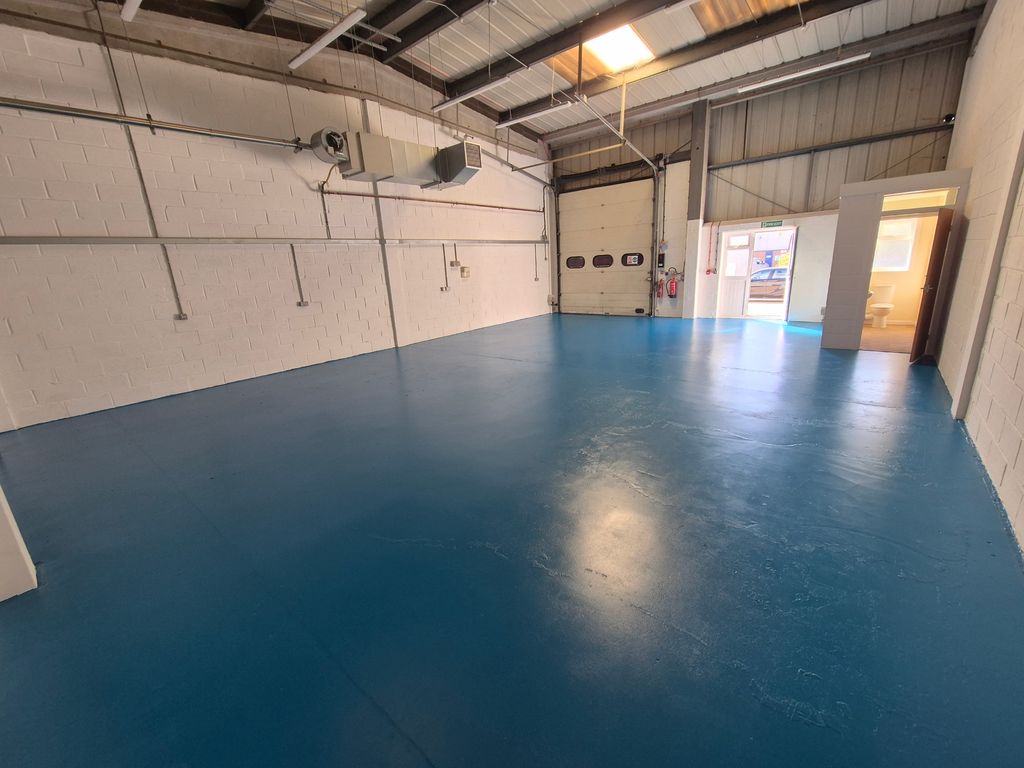 Property photo 2 of 4