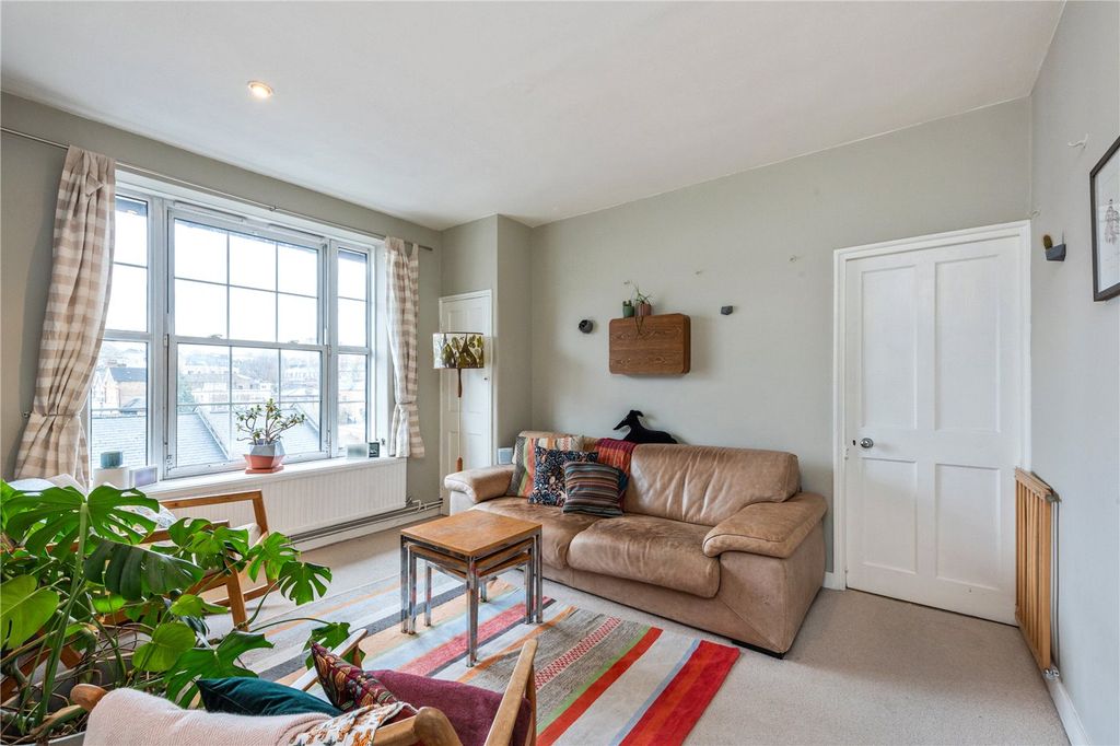 Property photo 3 of 12 Picture No. 08