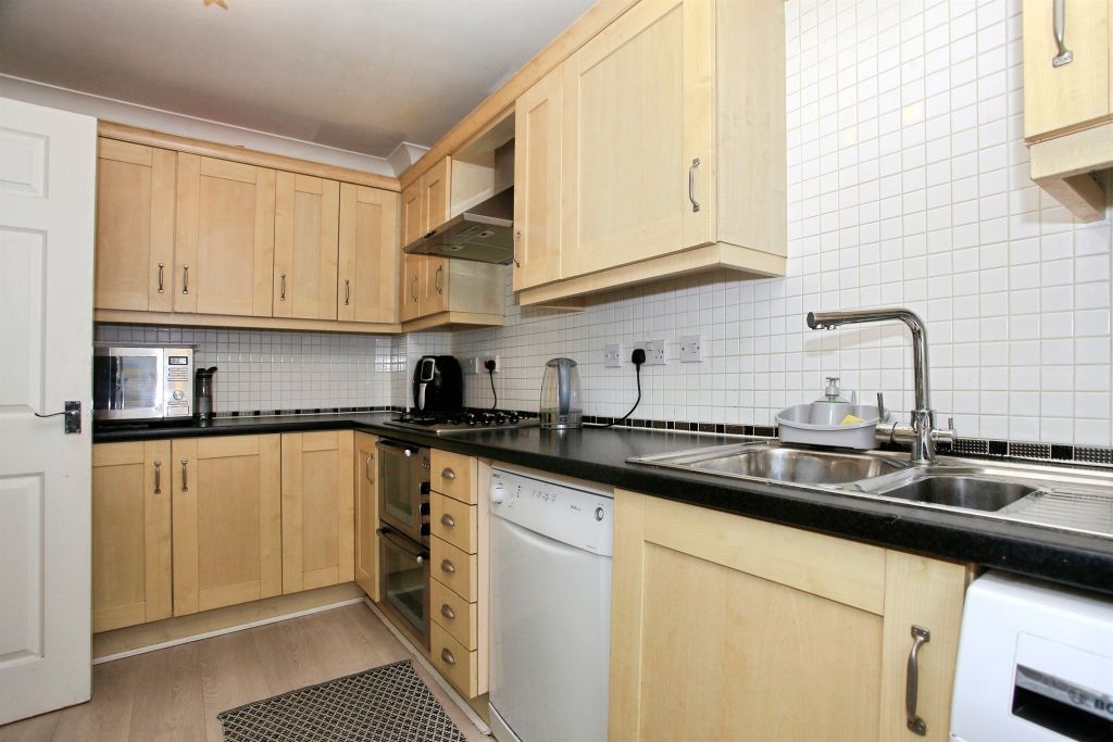 Property photo 3 of 17